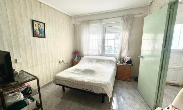 Herverkoop - House -
Torrevieja - torrevieja