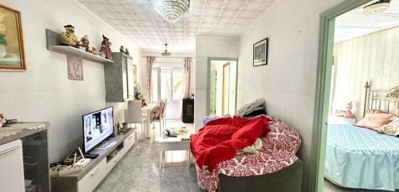 Herverkoop - House -
Torrevieja - torrevieja