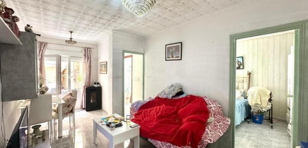 Herverkoop - House -
Torrevieja - torrevieja