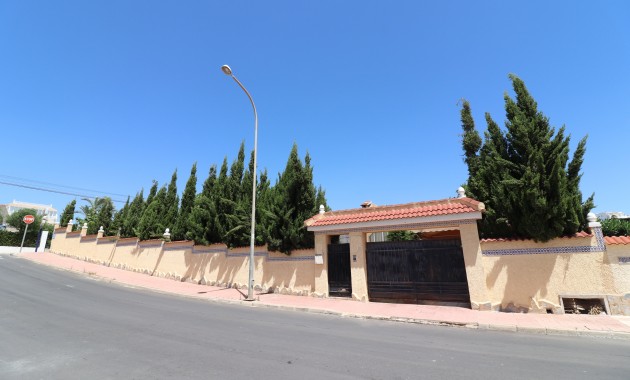 Herverkoop - Detached Villa -
Ciudad Quesada - Ciudad Quesada - Town