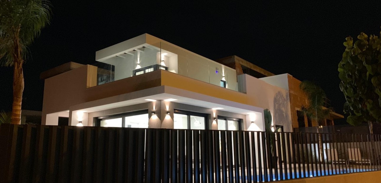 Nueva construcción  - Detached Villa -
San Fulgencio