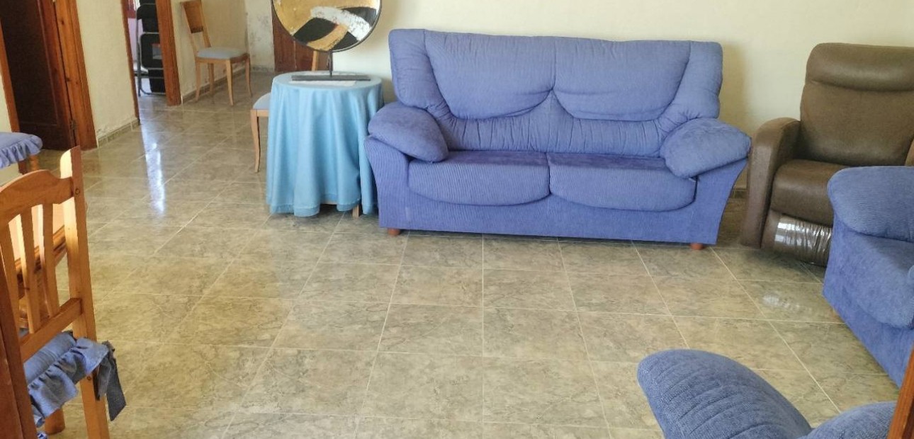 Herverkoop - Finca / Country Property -
Rojales - Cuidad Quesada