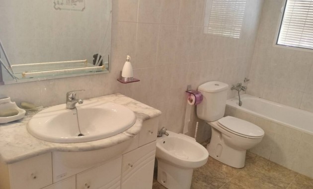 Herverkoop - Finca / Country Property -
Rojales - Cuidad Quesada