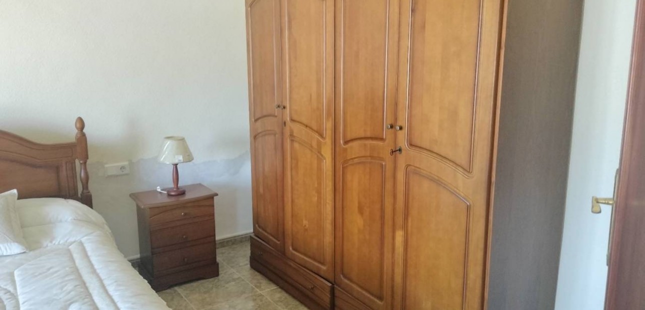 Herverkoop - Finca / Country Property -
Rojales - Cuidad Quesada