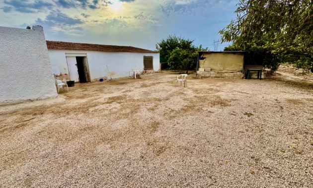 Herverkoop - Finca / Country Property -
Rojales - Cuidad Quesada