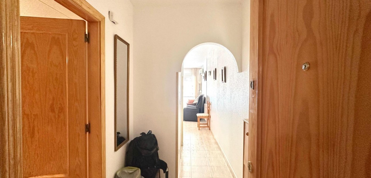 Herverkoop - Appartement / flat -
Torrevieja - torrevieja