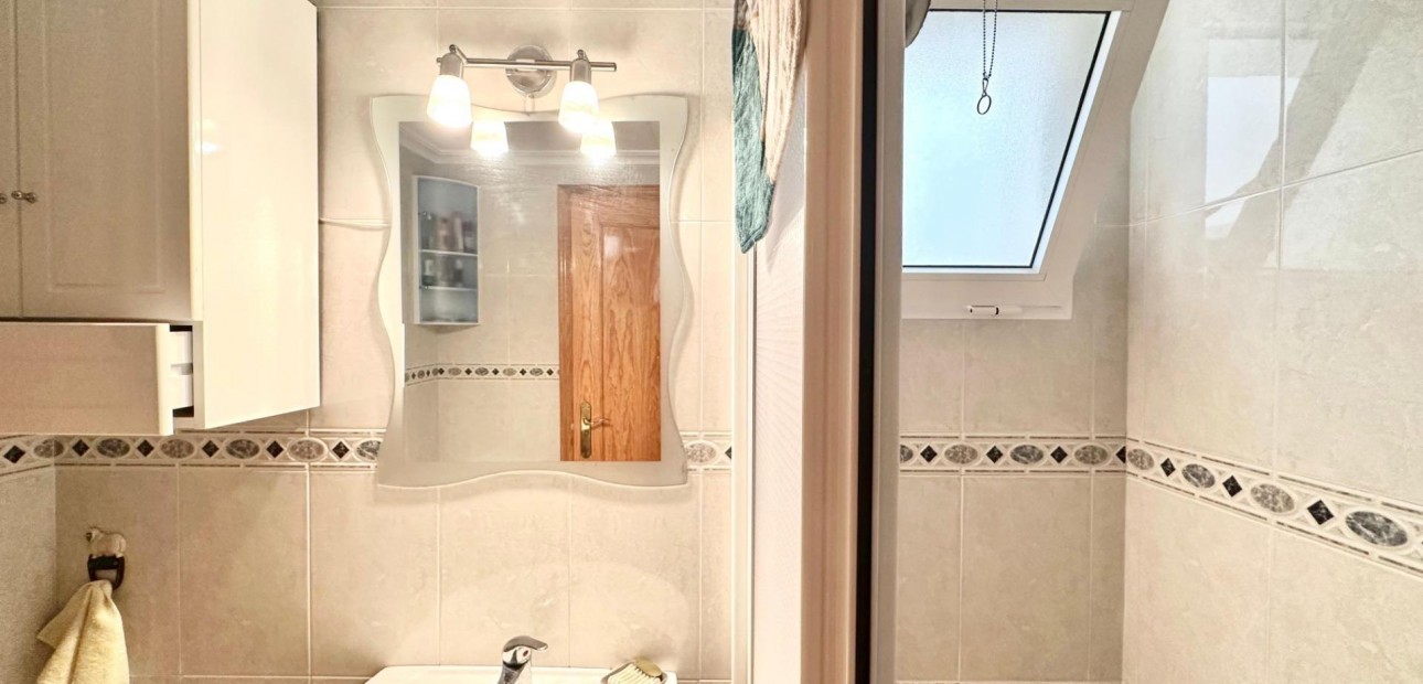 Herverkoop - Appartement / flat -
Torrevieja - torrevieja