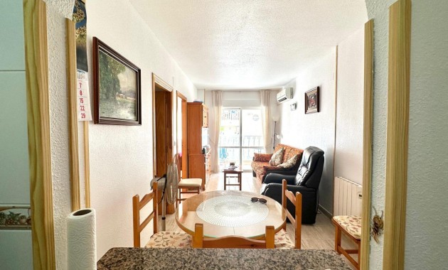 Herverkoop - Appartement / flat -
Torrevieja - torrevieja