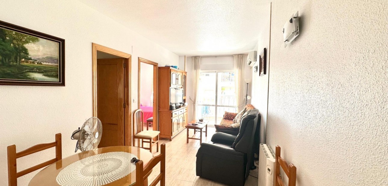 Herverkoop - Appartement / flat -
Torrevieja - torrevieja