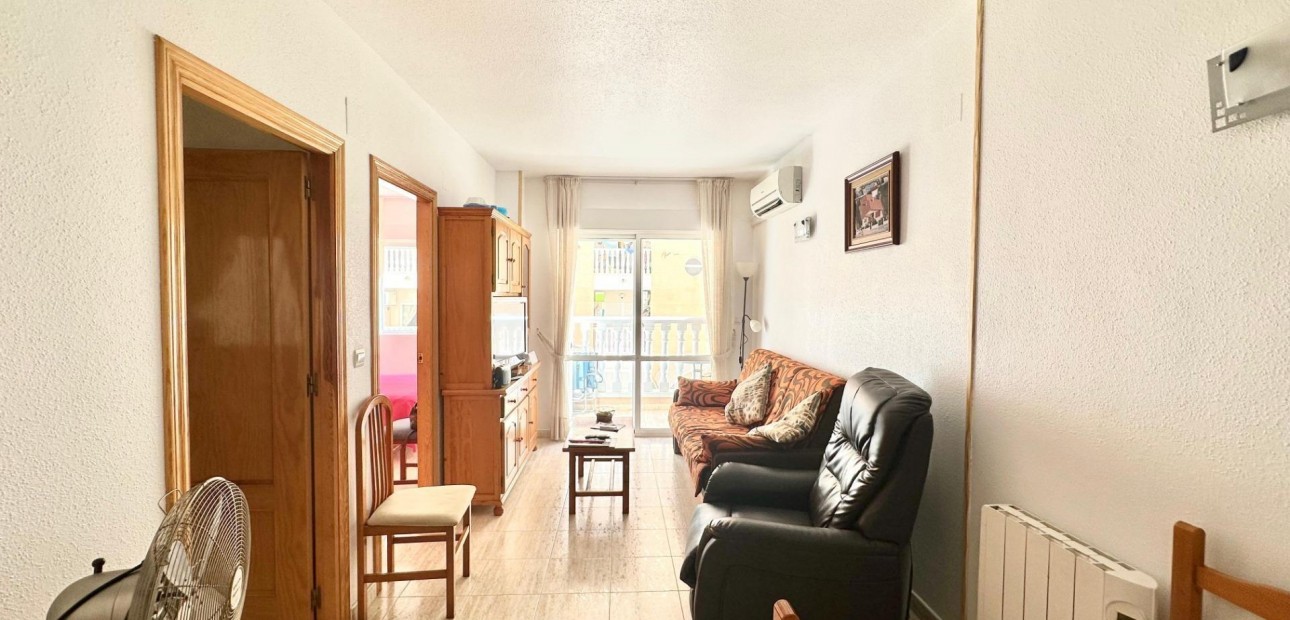 Herverkoop - Appartement / flat -
Torrevieja - torrevieja