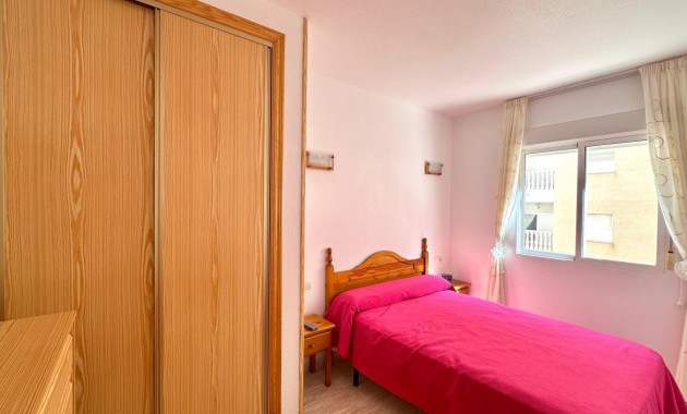 Herverkoop - Appartement / flat -
Torrevieja - torrevieja