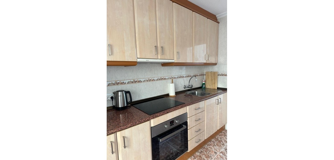 Herverkoop - Appartement / flat -
Torrevieja - Playa del cura