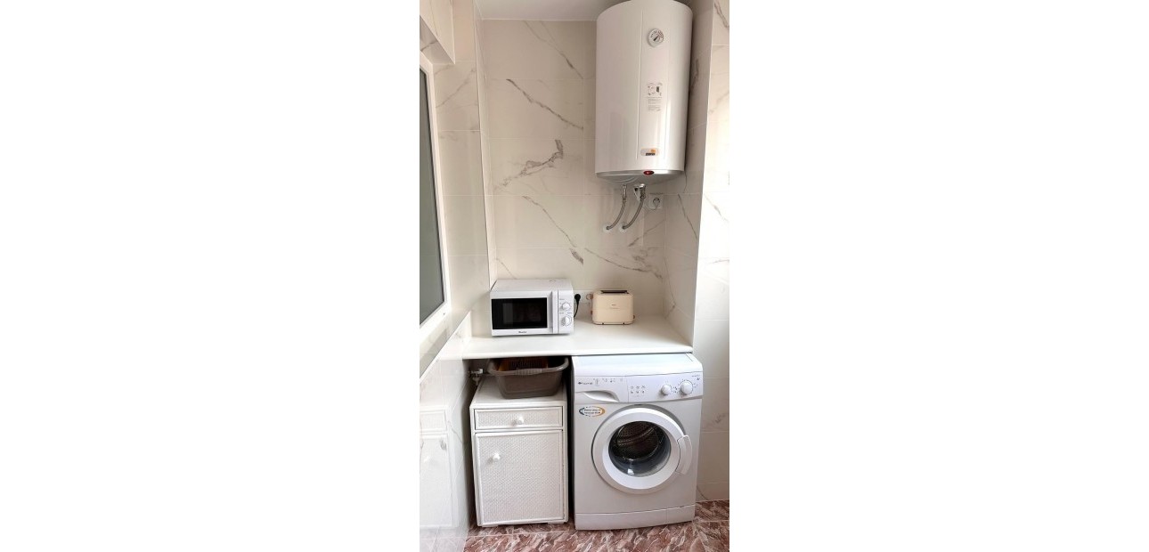 Herverkoop - Appartement / flat -
Torrevieja - Playa del cura