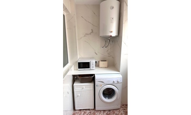 Herverkoop - Appartement / flat -
Torrevieja - Playa del cura