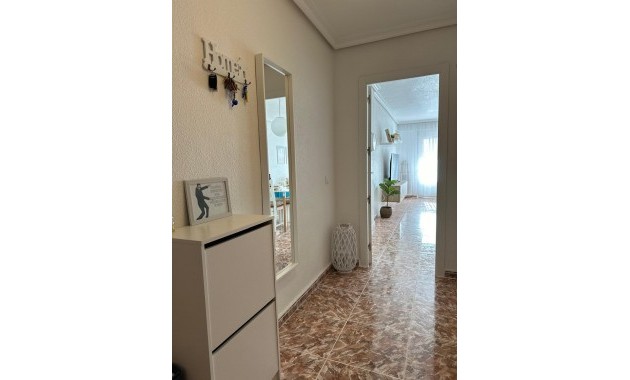 Herverkoop - Appartement / flat -
Torrevieja - Playa del cura