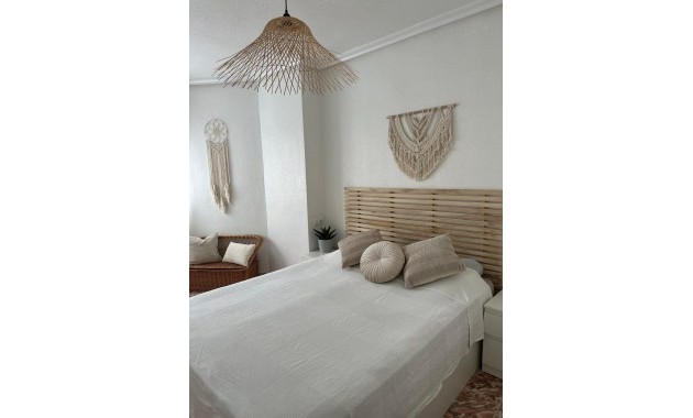 Herverkoop - Appartement / flat -
Torrevieja - Playa del cura