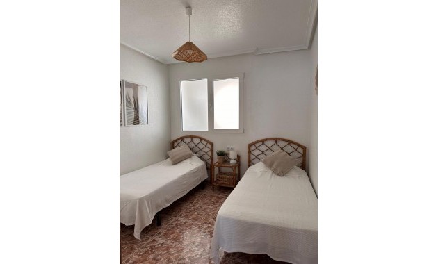 Herverkoop - Appartement / flat -
Torrevieja - Playa del cura