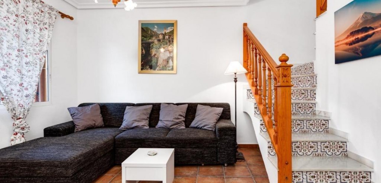 Herverkoop - duplex -
Torrevieja - Torre la mata