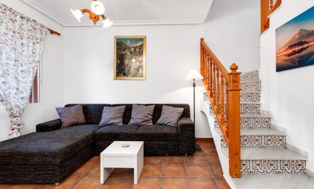 Herverkoop - duplex -
Torrevieja - Torre la mata