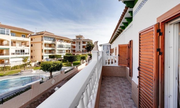 Herverkoop - duplex -
Torrevieja - Torre la mata