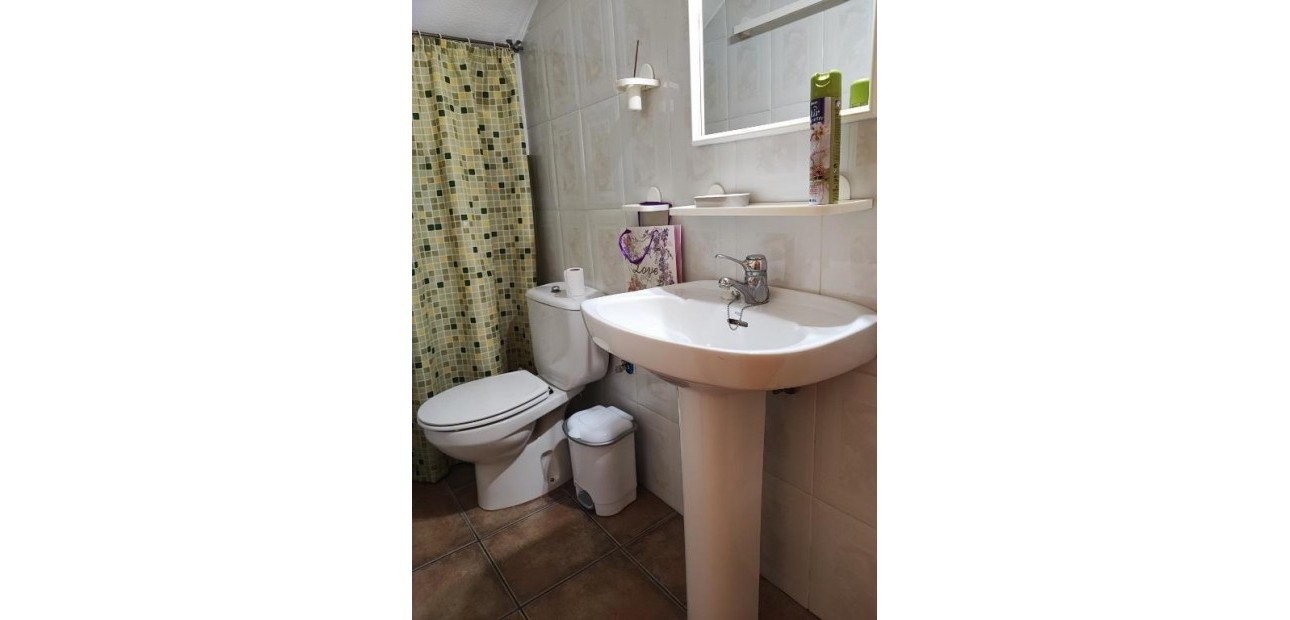 Herverkoop - duplex -
Torrevieja - Torre la mata