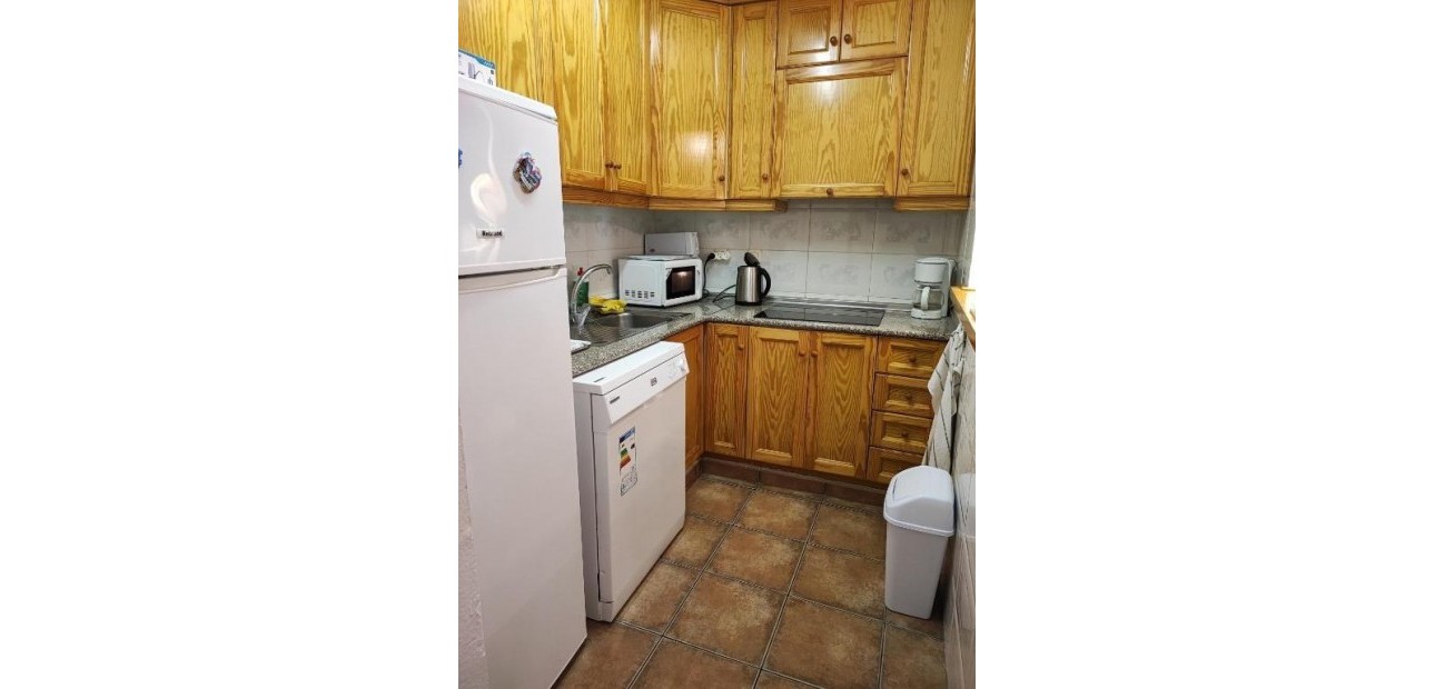 Herverkoop - duplex -
Torrevieja - Torre la mata