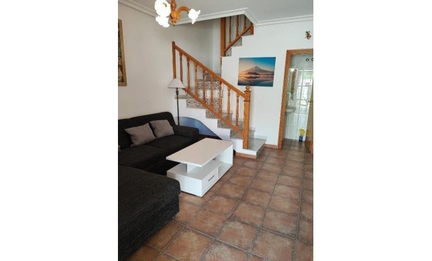 Herverkoop - duplex -
Torrevieja - Torre la mata