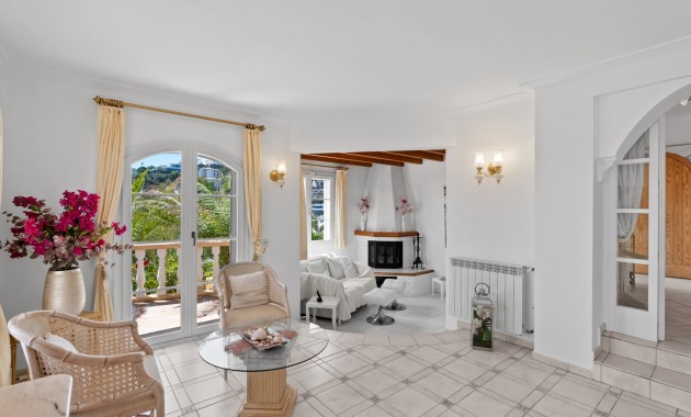 Venta - Vila -
Port d'Andratx - Andratx