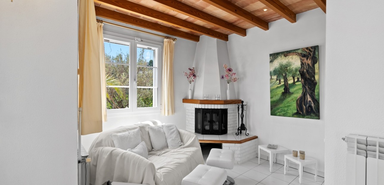 Venta - Vila -
Port d'Andratx - Andratx