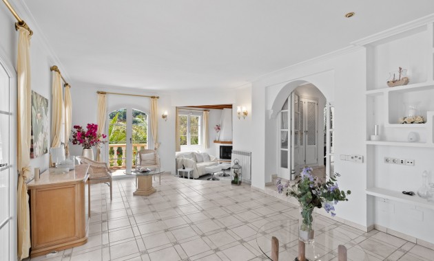 Venta - Vila -
Port d'Andratx - Andratx