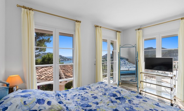 Venta - Vila -
Port d'Andratx - Andratx