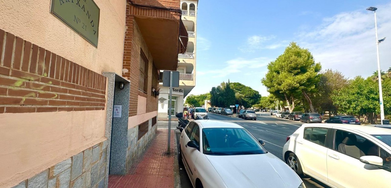 Venta - Apartamento / piso -
Torrevieja - Acequion