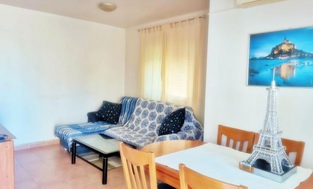 Herverkoop - duplex -
Torrevieja - El limonar