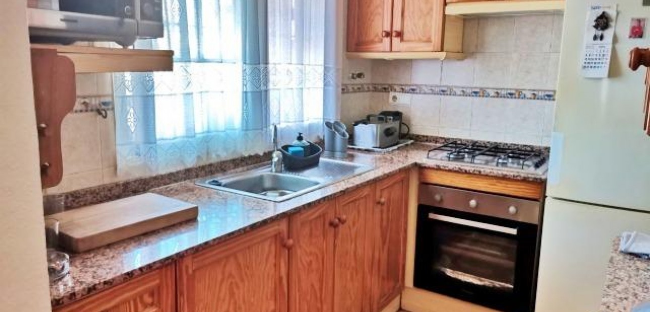 Herverkoop - duplex -
Torrevieja - El limonar