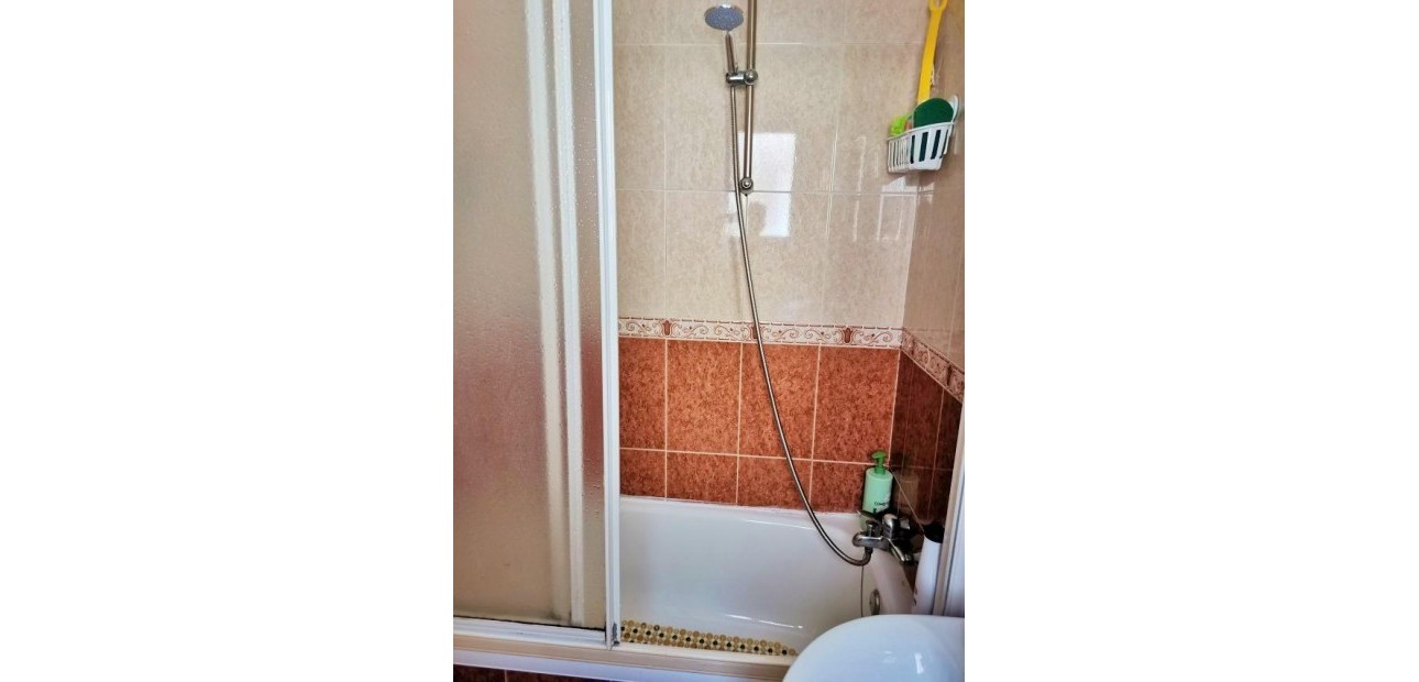 Herverkoop - duplex -
Torrevieja - El limonar