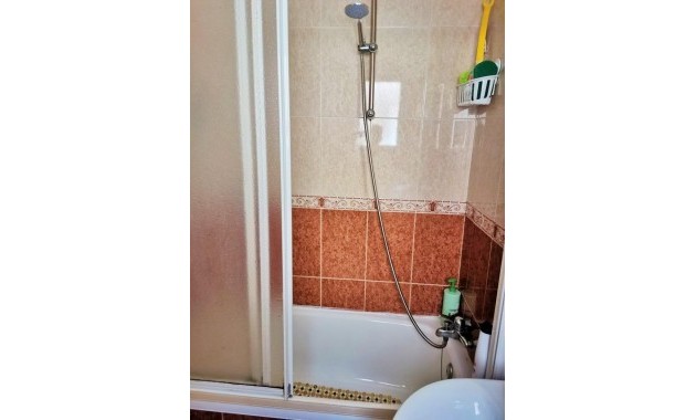 Herverkoop - duplex -
Torrevieja - El limonar