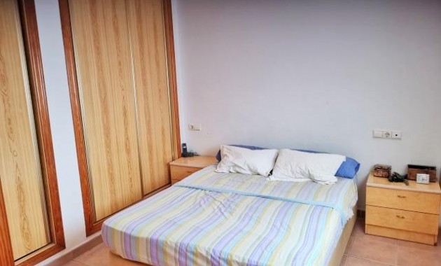 Herverkoop - duplex -
Torrevieja - El limonar