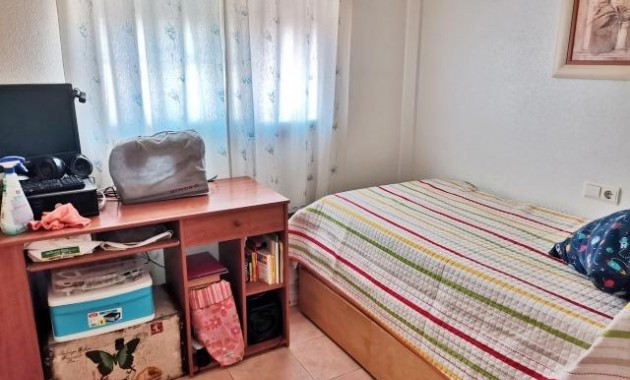 Herverkoop - duplex -
Torrevieja - El limonar