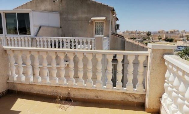 Herverkoop - duplex -
Torrevieja - El limonar