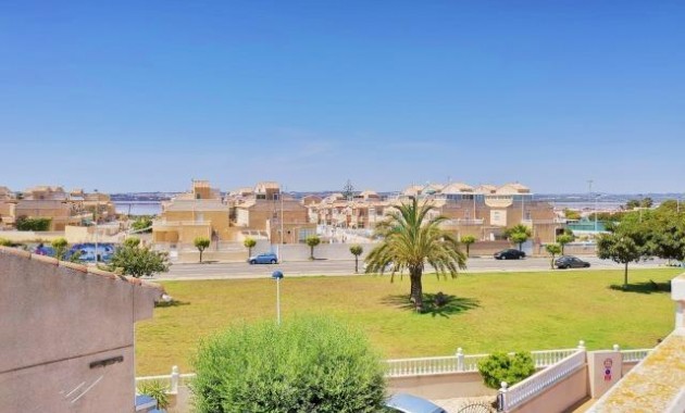 Herverkoop - duplex -
Torrevieja - El limonar