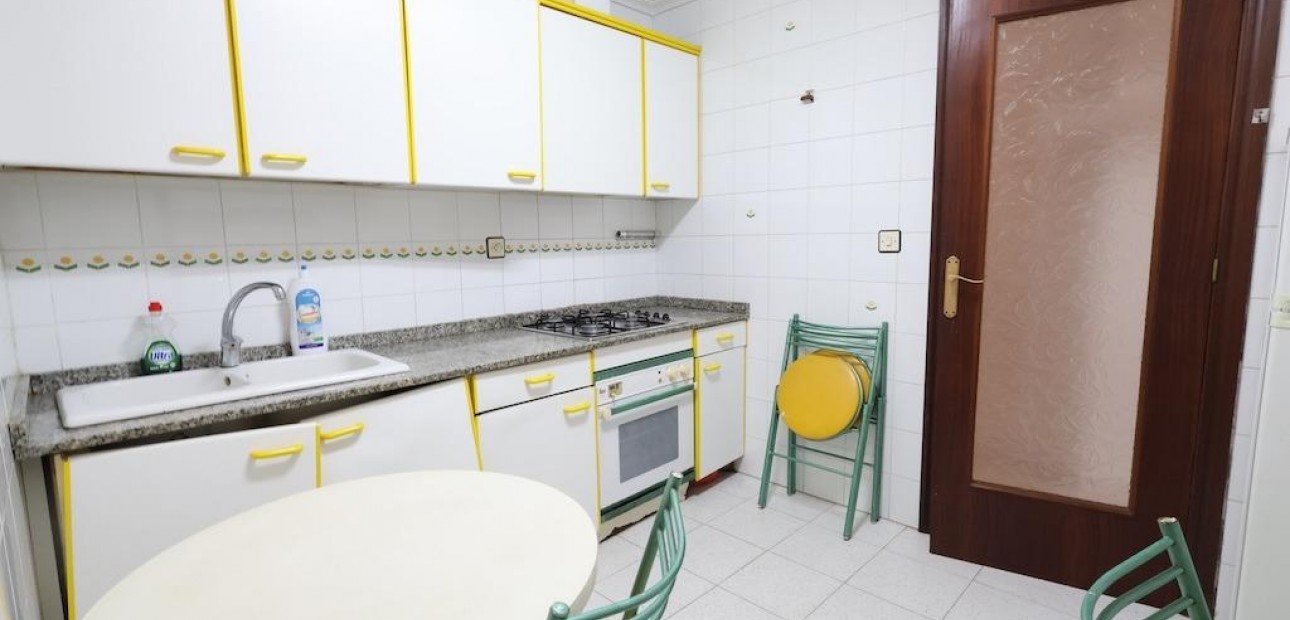 Herverkoop - Appartement / flat -
Torrevieja - Playa del cura