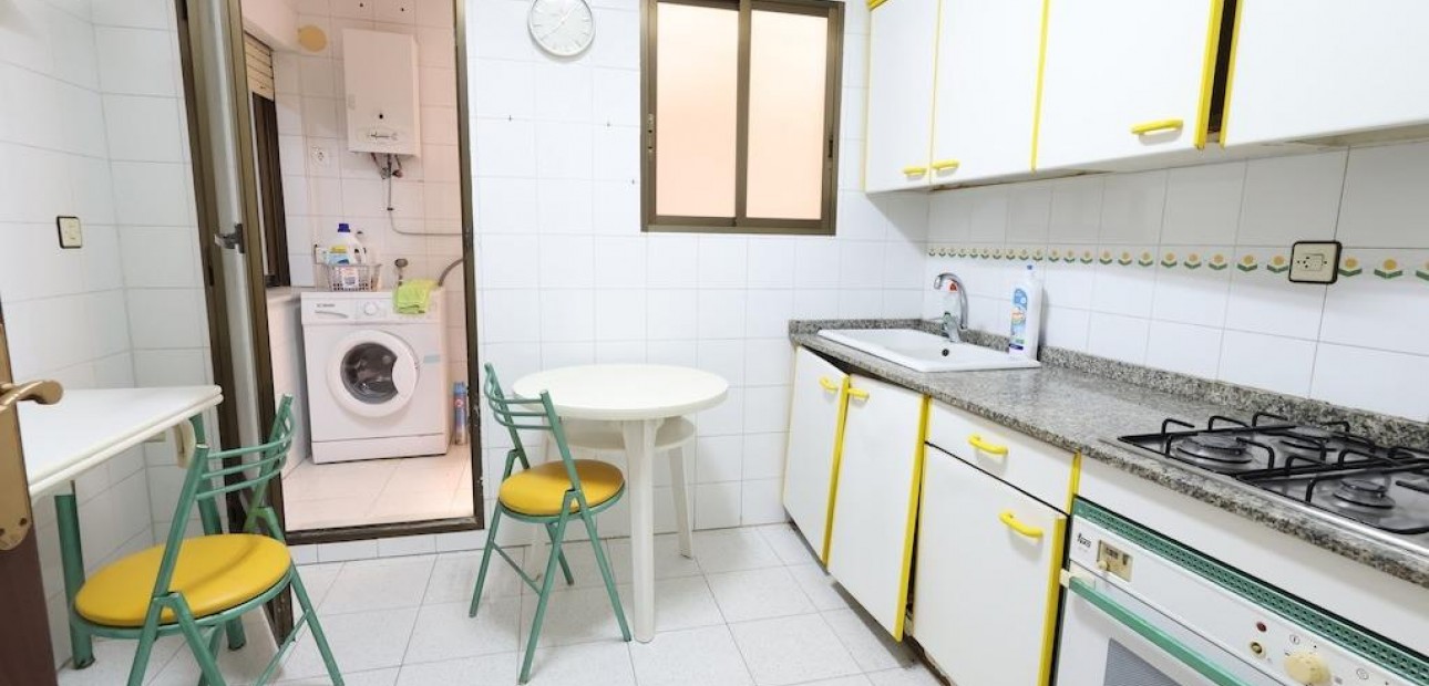 Herverkoop - Appartement / flat -
Torrevieja - Playa del cura