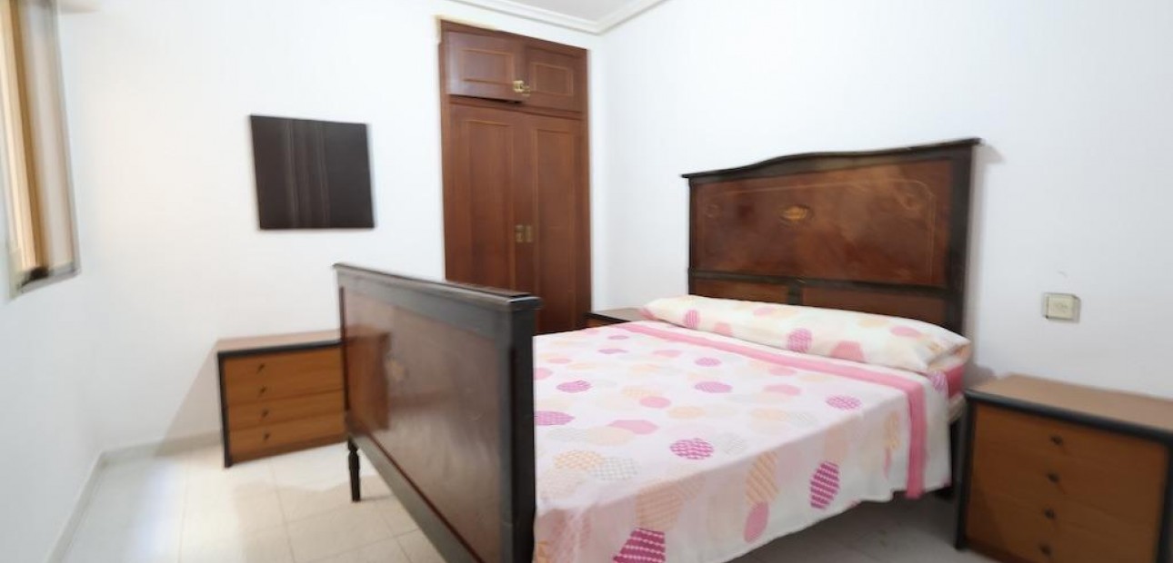 Herverkoop - Appartement / flat -
Torrevieja - Playa del cura