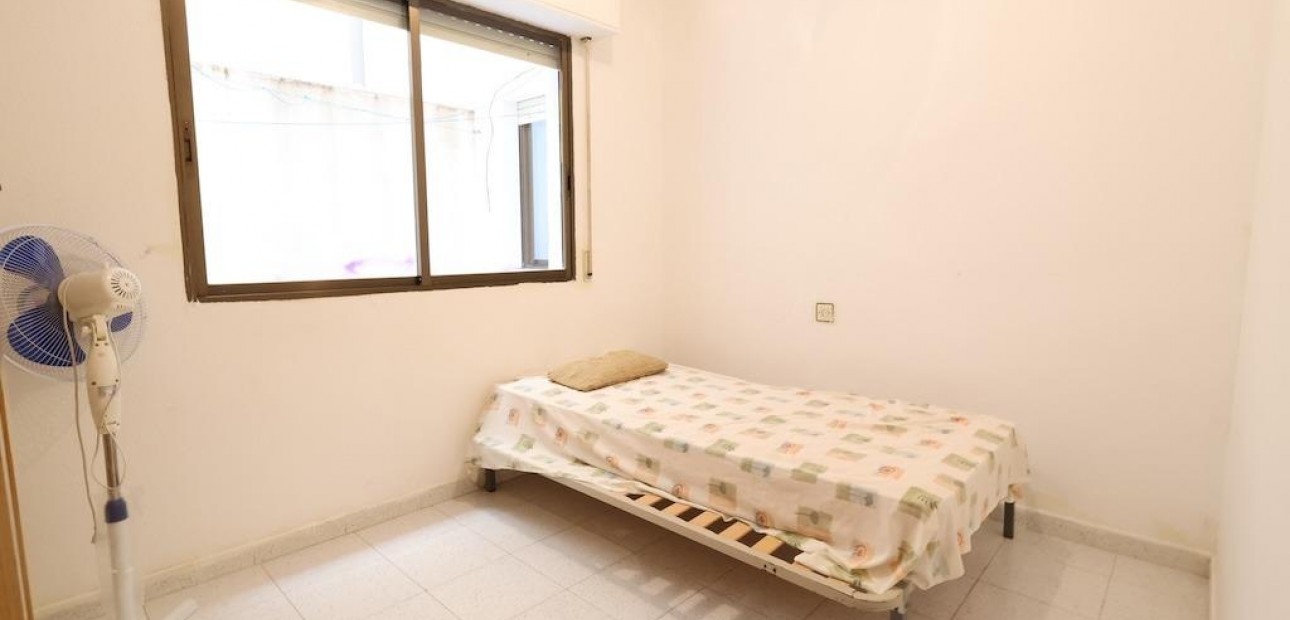 Herverkoop - Appartement / flat -
Torrevieja - Playa del cura