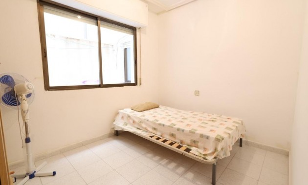 Herverkoop - Appartement / flat -
Torrevieja - Playa del cura