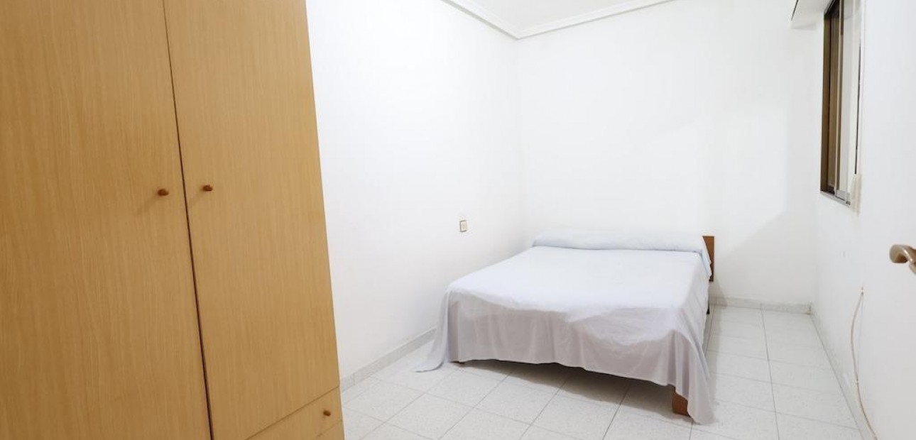 Herverkoop - Appartement / flat -
Torrevieja - Playa del cura