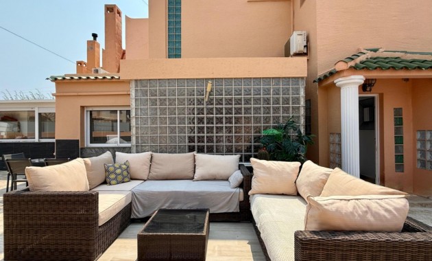 Sale - Villa -
Torrevieja - Playa del cura