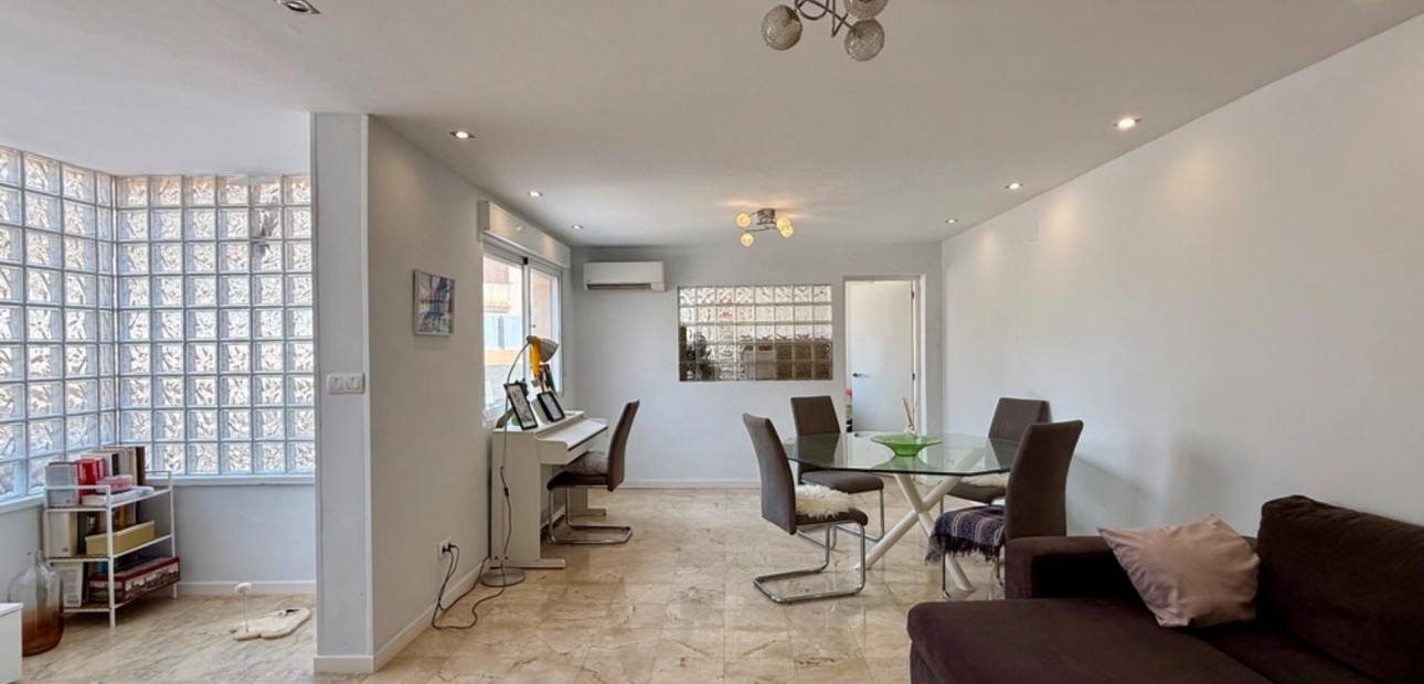 Sale - Villa -
Torrevieja - Playa del cura