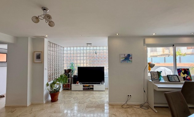 Sale - Villa -
Torrevieja - Playa del cura