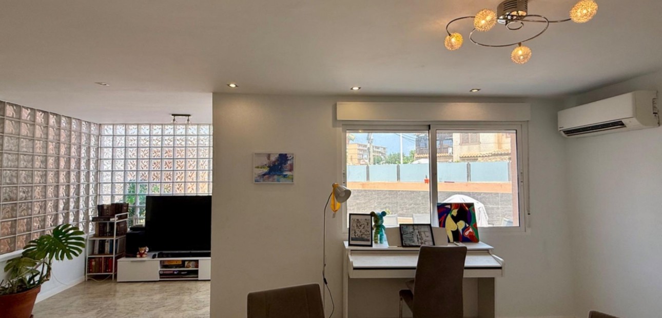 Sale - Villa -
Torrevieja - Playa del cura